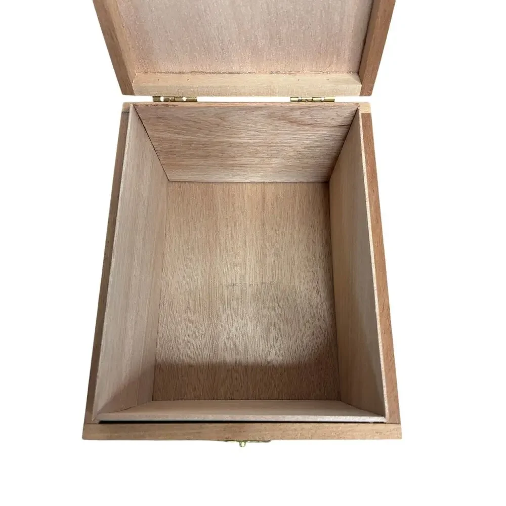 Padilla Cazadores Cigar Box Collector Storage Mancave